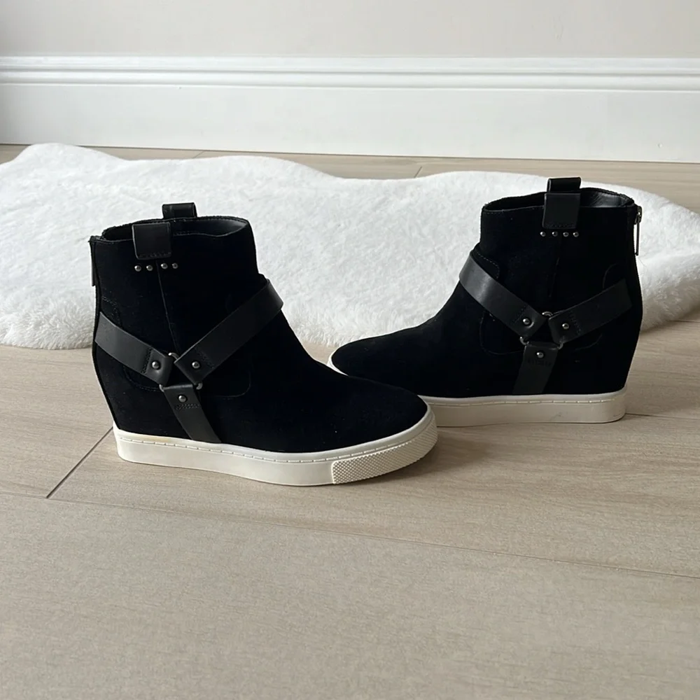 Booties - Picture 2 of 5